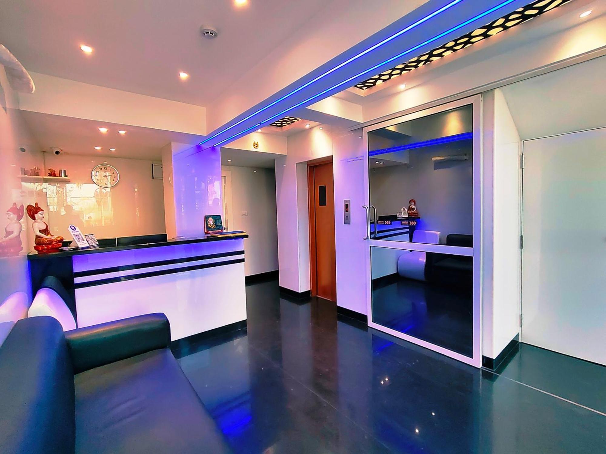 כלכותה Hotel Steam מראה חיצוני תמונה